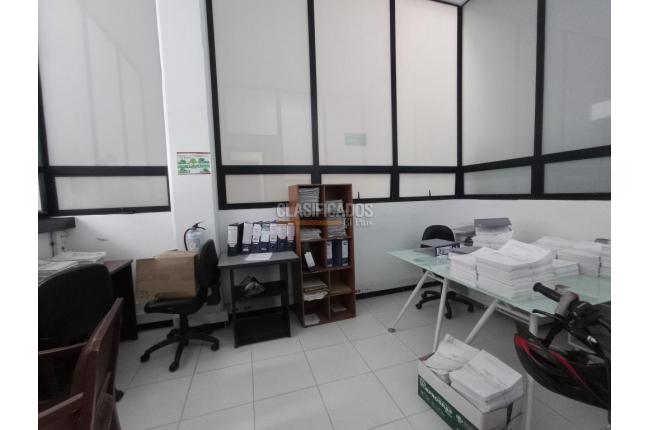 Locales y Bodegas, Venta, Bogotá - $2.400.000.000