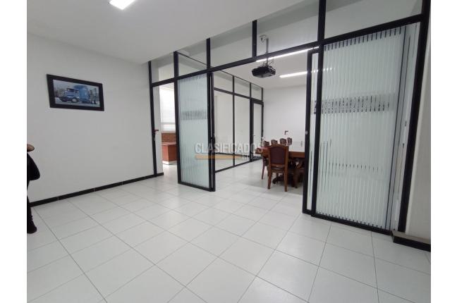 Locales y Bodegas, Venta, Bogotá - $2.400.000.000