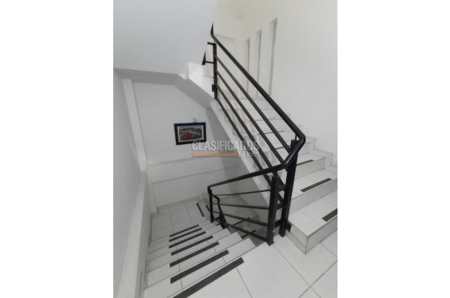 Locales y Bodegas, Venta, Bogotá - $2.400.000.000