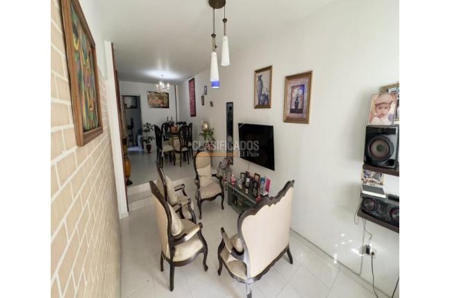 Casas, Venta, Guadalupe - $750.000.000