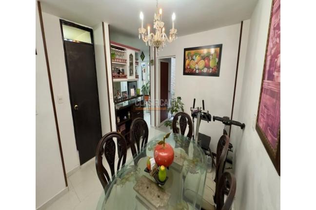 Casas, Venta, Guadalupe - $750.000.000