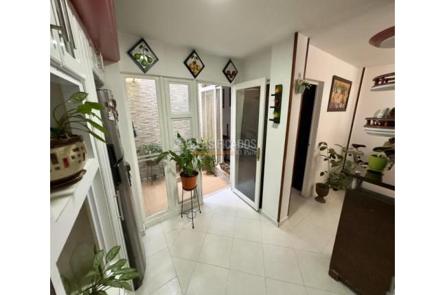 Casas, Venta, Guadalupe - $750.000.000