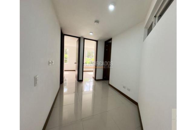 Apartamentos, Venta en La Flora