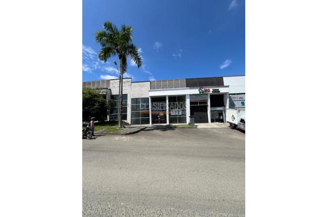Locales y Bodegas, Alquiler, Pereira - $10.000.000