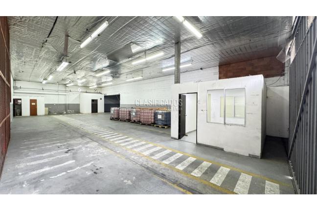 Locales y Bodegas, Alquiler, Industrial - $6.000.000