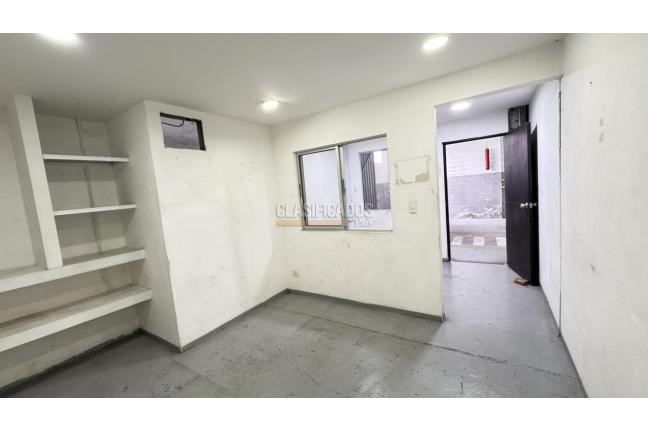 Locales y Bodegas, Alquiler, Industrial - $6.000.000