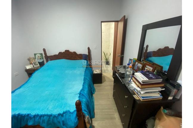 Casas, Venta, Prados del Norte - $1.100.000.000