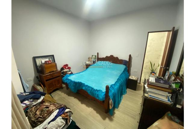 Casas, Venta, Prados del Norte - $1.100.000.000