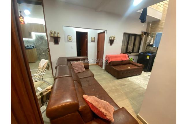 Casas, Venta, Prados del Norte - $1.100.000.000