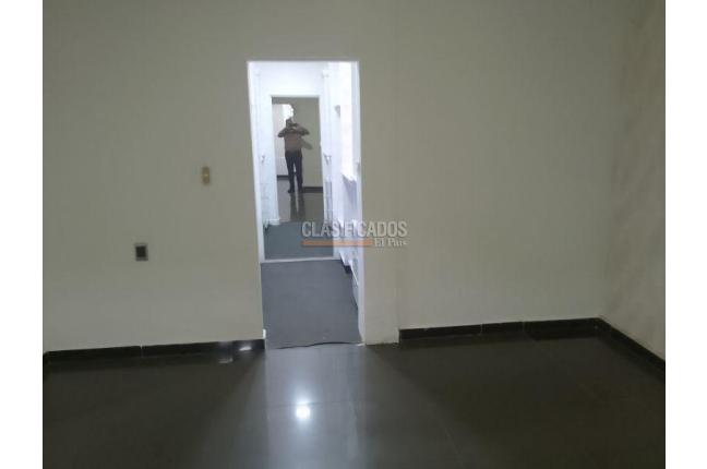 Edificios, Venta, Prados del Norte - $4.000.000.000