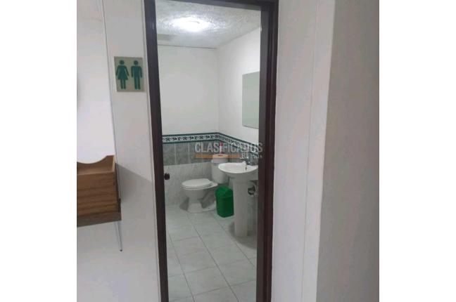 Oficinas y Consultorios, Venta en Santa Isabel