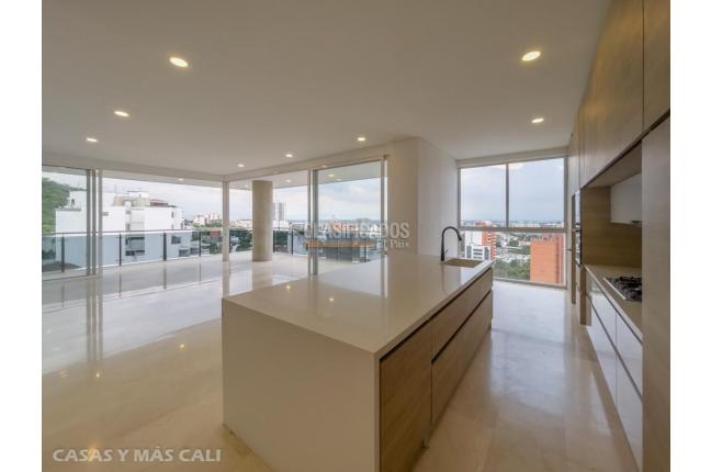 Apartamentos, Venta en Santa Mónica Residencial