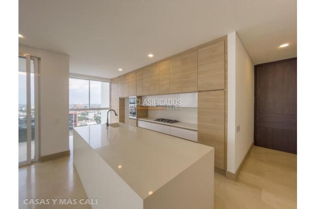 Apartamentos, Venta en Santa Mónica Residencial