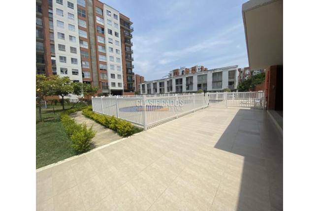 Apartamentos, Venta en Valle del Lili