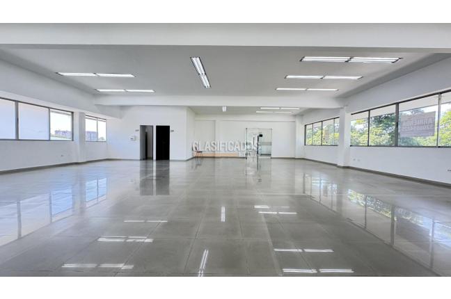 Oficinas y Consultorios, Alquiler, Ciudad Capri - $15.000.000