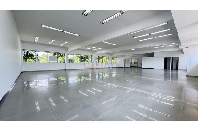 Oficinas y Consultorios, Alquiler, Ciudad Capri - $15.000.000