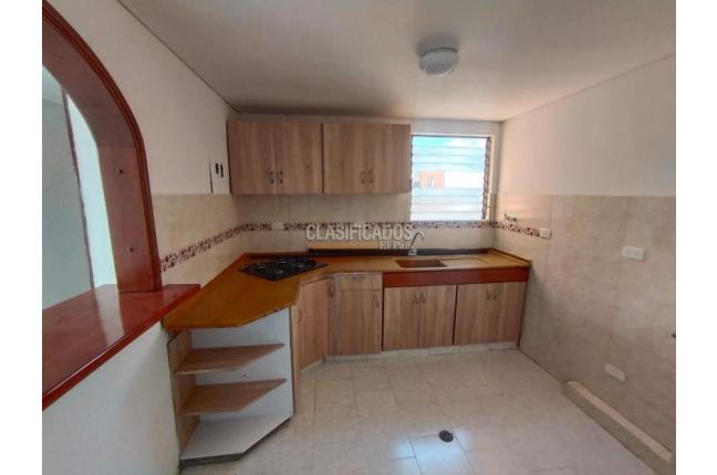 Apartamentos, Alquiler, La Selva - $1.050.000