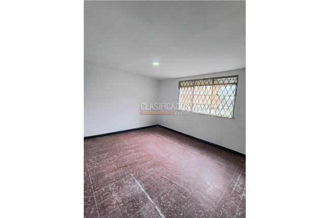 Locales y Bodegas, Alquiler, Alameda - $2.500.000