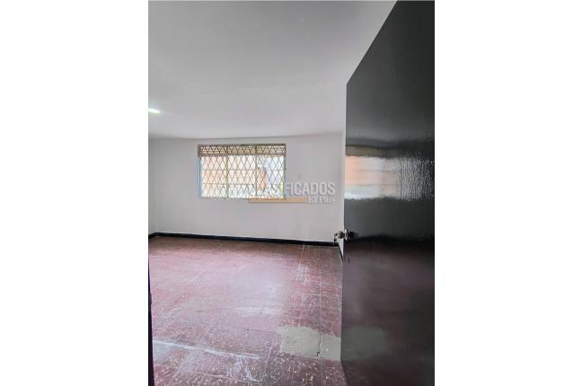 Locales y Bodegas, Alquiler, Alameda - $2.500.000