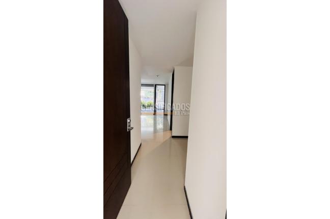 Apartaestudios, Venta, Cristales - $385.000.000