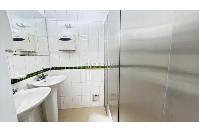 Oficinas y Consultorios, Alquiler, Capri - $6.830.000