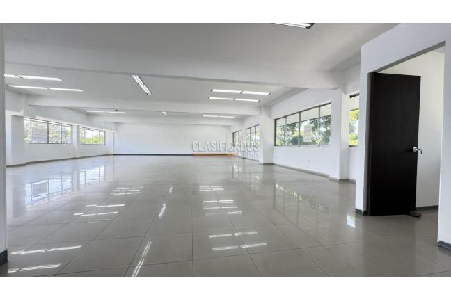 Oficinas y Consultorios, Alquiler, Capri - $6.830.000