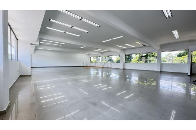 Oficinas y Consultorios, Alquiler, Capri - $6.830.000