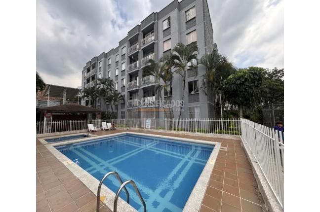 Apartamentos, Venta, El Refugio - $230.000.000