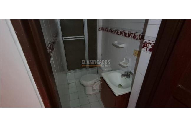 Casas, Venta, Primero de Mayo - $350.000.000