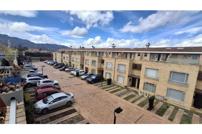 Casas, Alquiler en Chía