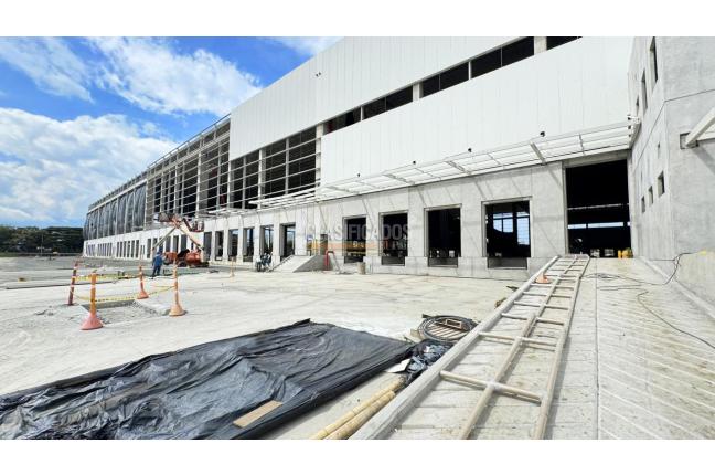 Locales y Bodegas, Alquiler, Buga - $195.500.000