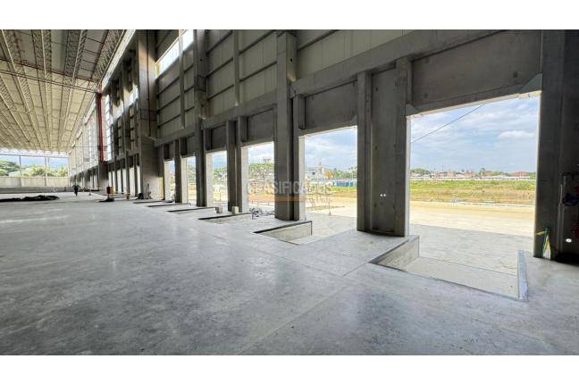 Locales y Bodegas, Alquiler, Buga - $195.500.000