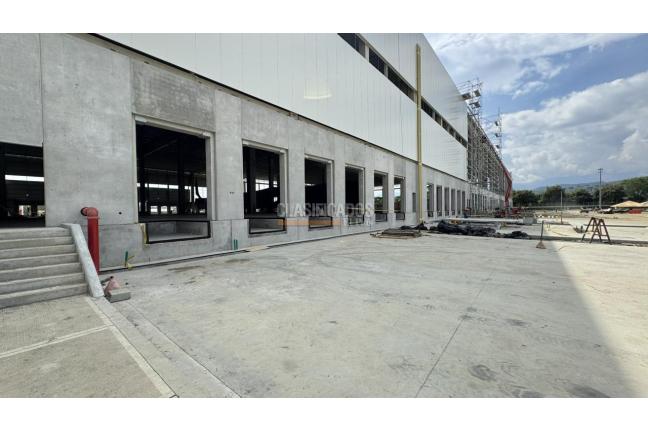 Locales y Bodegas, Alquiler, Buga - $195.500.000