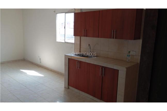 Apartamentos, Alquiler, Cristóbal Colón - $850.000