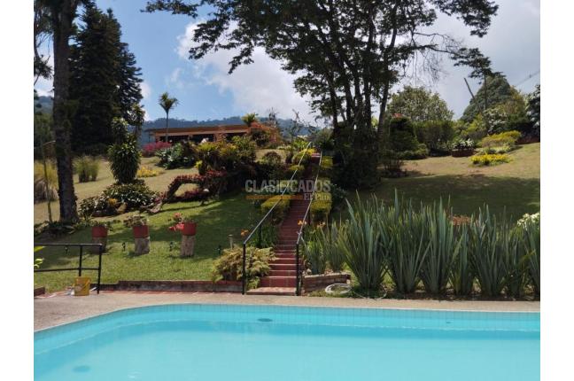 Fincas y Casas Campestres, Venta en Yumbo