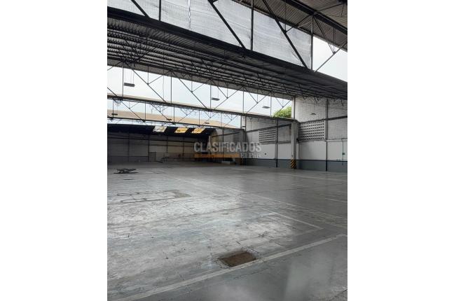 Locales y Bodegas, Alquiler, Jorge Isaacs - $94.226.000