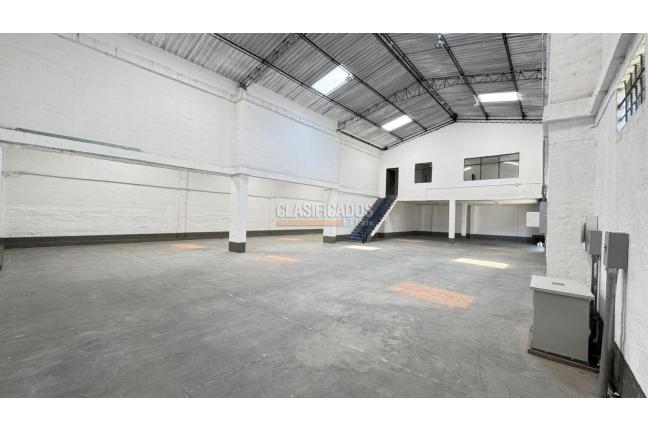 Locales y Bodegas, Alquiler, Yumbo - $9.000.000