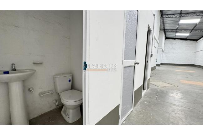 Locales y Bodegas, Alquiler, Yumbo - $9.000.000