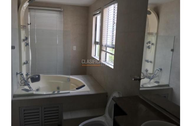 Apartamentos, Alquiler, Versalles - $2.500.000