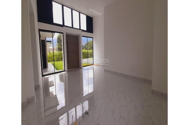 Casas, Venta, Ginebra - $3.400.000.000