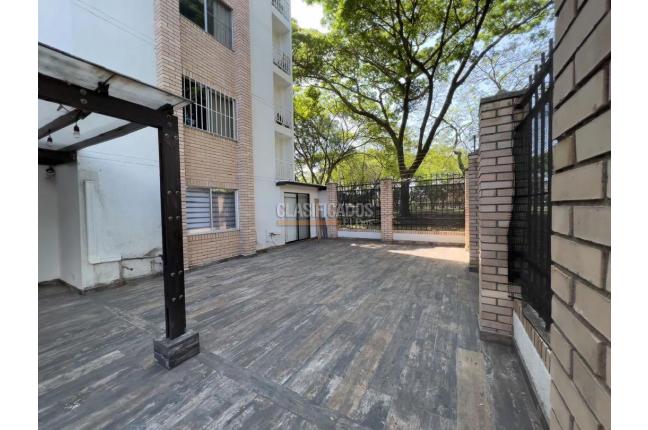 Apartamentos, Venta en La Flora