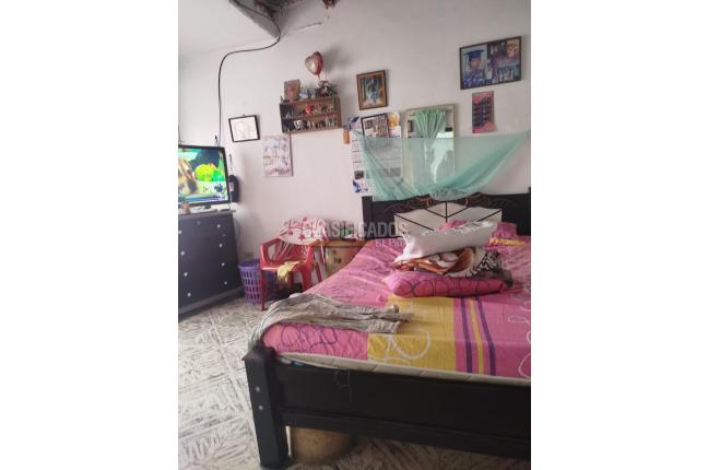 Casas, Venta, El Poblado - $220.000.000