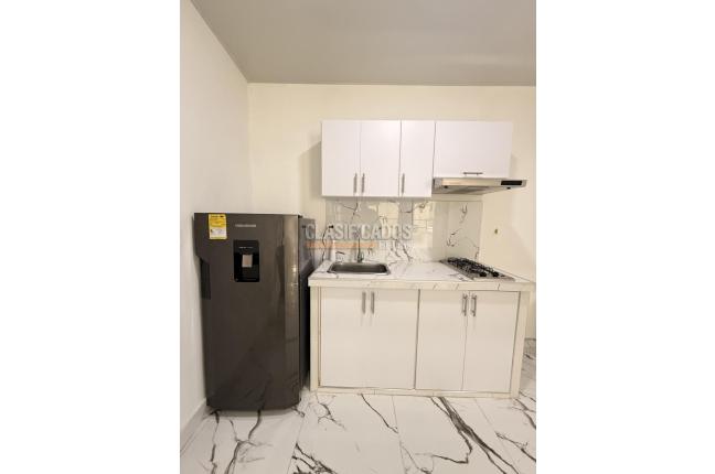 Apartaestudios, Alquiler, Granada - $1.600.000