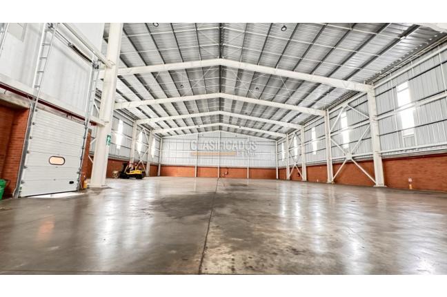 Locales y Bodegas, Alquiler en Yumbo