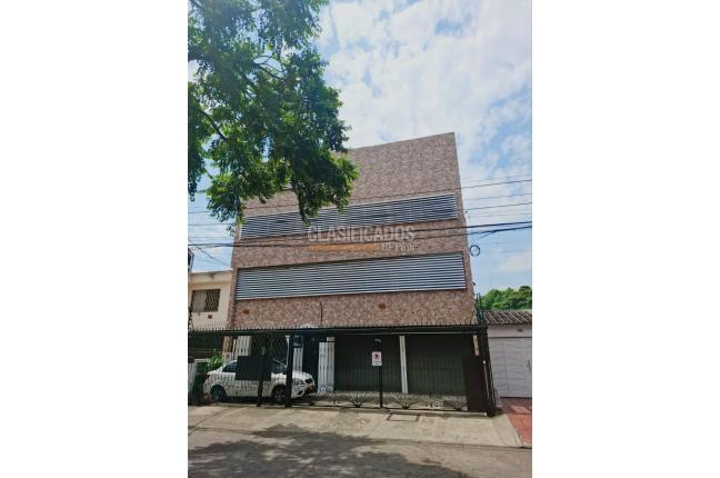 Edificios, Venta, Prados del Norte - $4.000.000.000