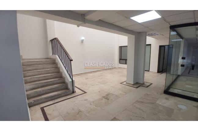 Locales y Bodegas, Venta, Versalles - $2.432.000.000