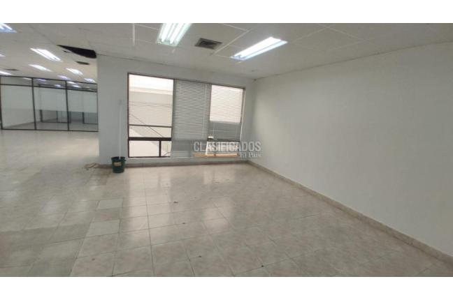 Locales y Bodegas, Venta, Versalles - $2.432.000.000