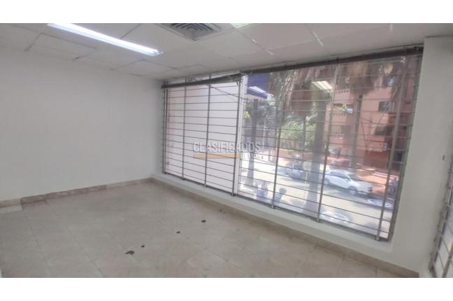 Locales y Bodegas, Venta, Versalles - $2.432.000.000