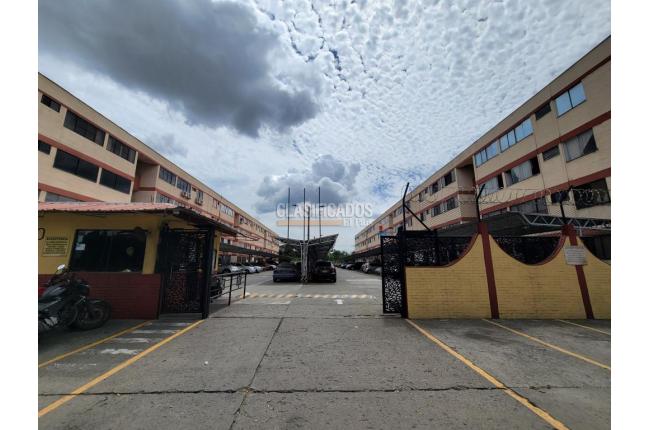 Apartamentos, Venta en Ciudad Los Álamos