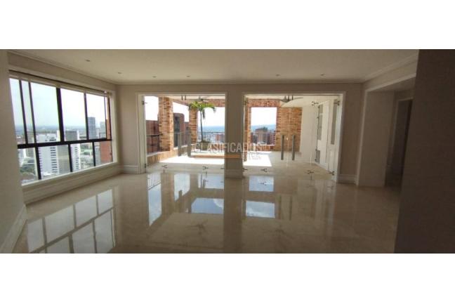 Apartamentos, Venta, Juanambú - $2.500.000.000